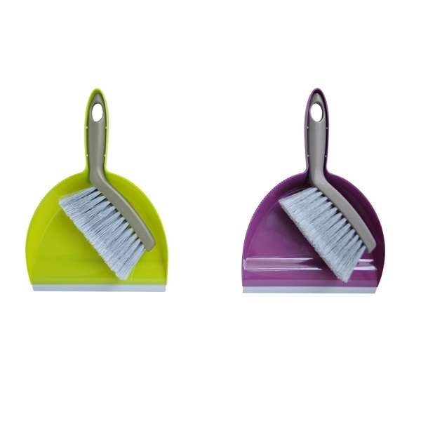 Pala pequeña con cepillo y borde de hule ELFY